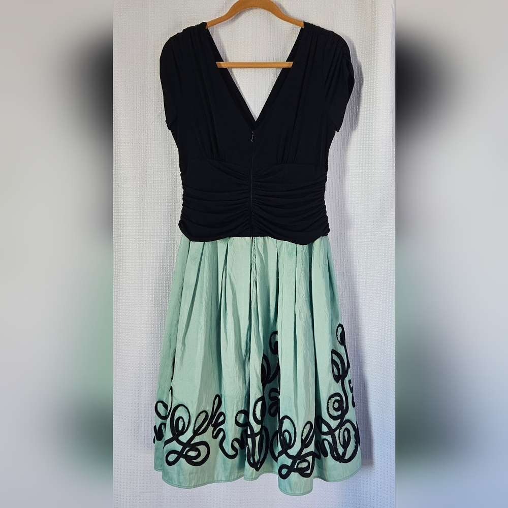 Collection By Dress Barn black & Green Vneck dress stretch cap sleeve Size 14 - Picture 10 of 10